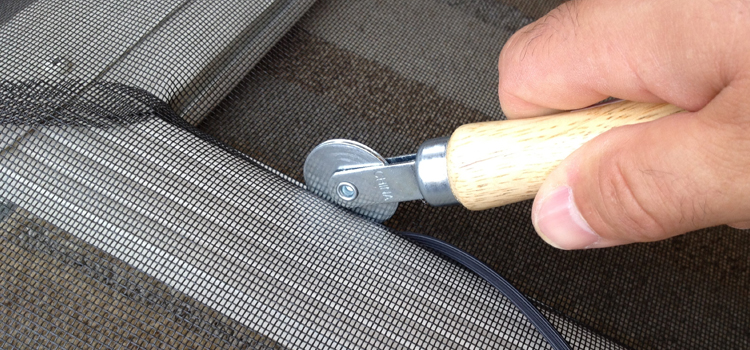 metal screen door repair in Country Walk