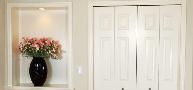 residential closet door repair in Country Walk